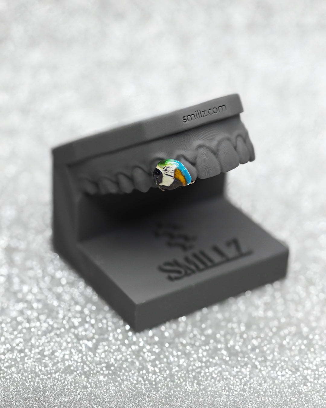 Smillz Signature Series - "Macaw Parrot,,